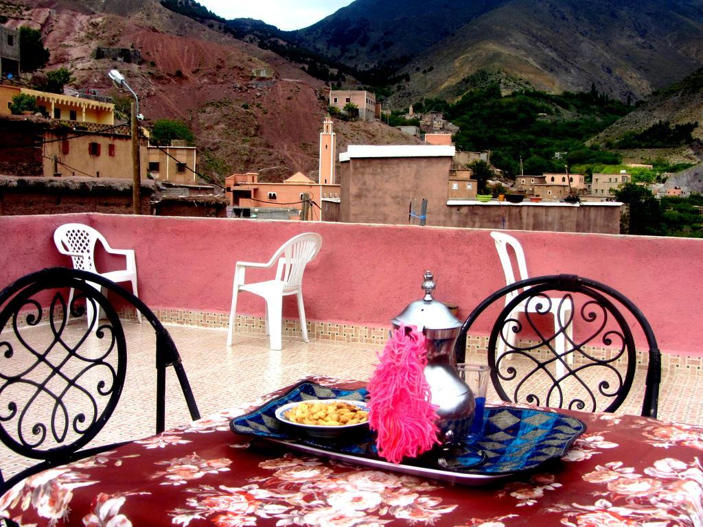 Chez Les Berberes Bed and Breakfast Imlil  Buitenkant foto